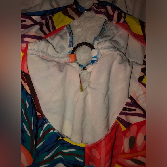 White and Multicolor Swimsuit - Picture 11 of 12